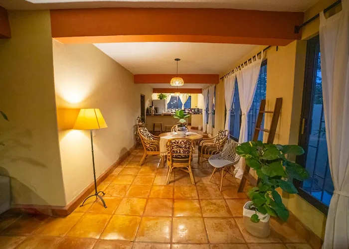 Apartamento Large Family House In Cabo , Pet Friendly Cabo San Lucas